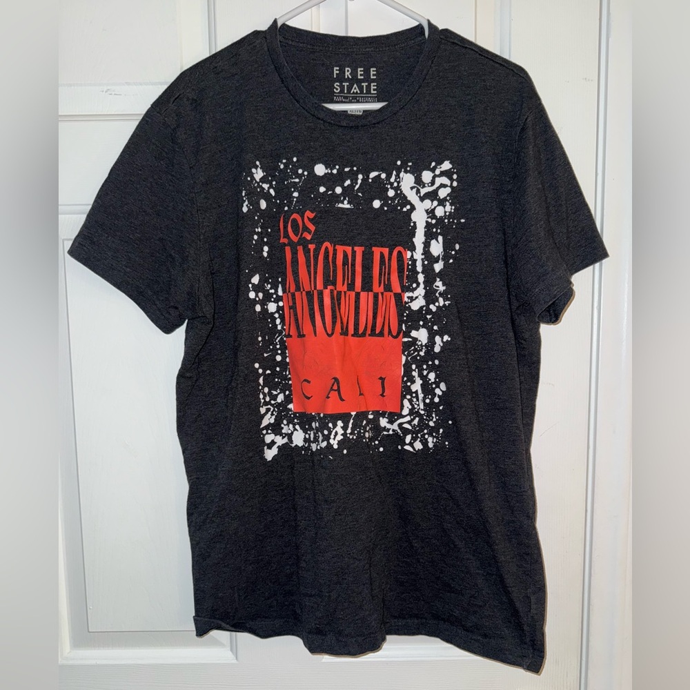 Free State Gray/Red/White Graphic Los Angeles, CA T-Shirt
